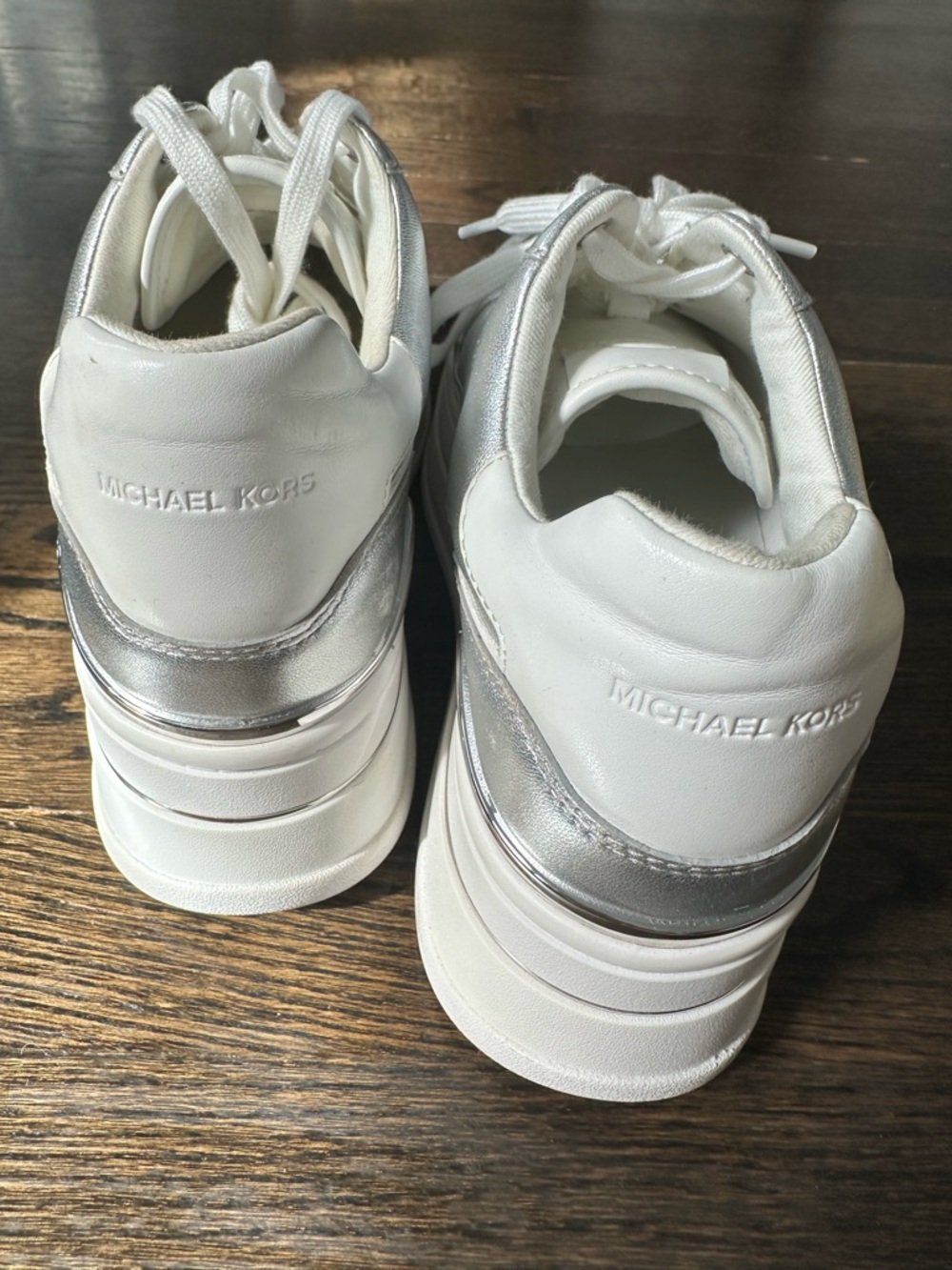 NWOT Michael Kors Hayes Metallic Leather Platform Sneaker - Picture 5 of 9